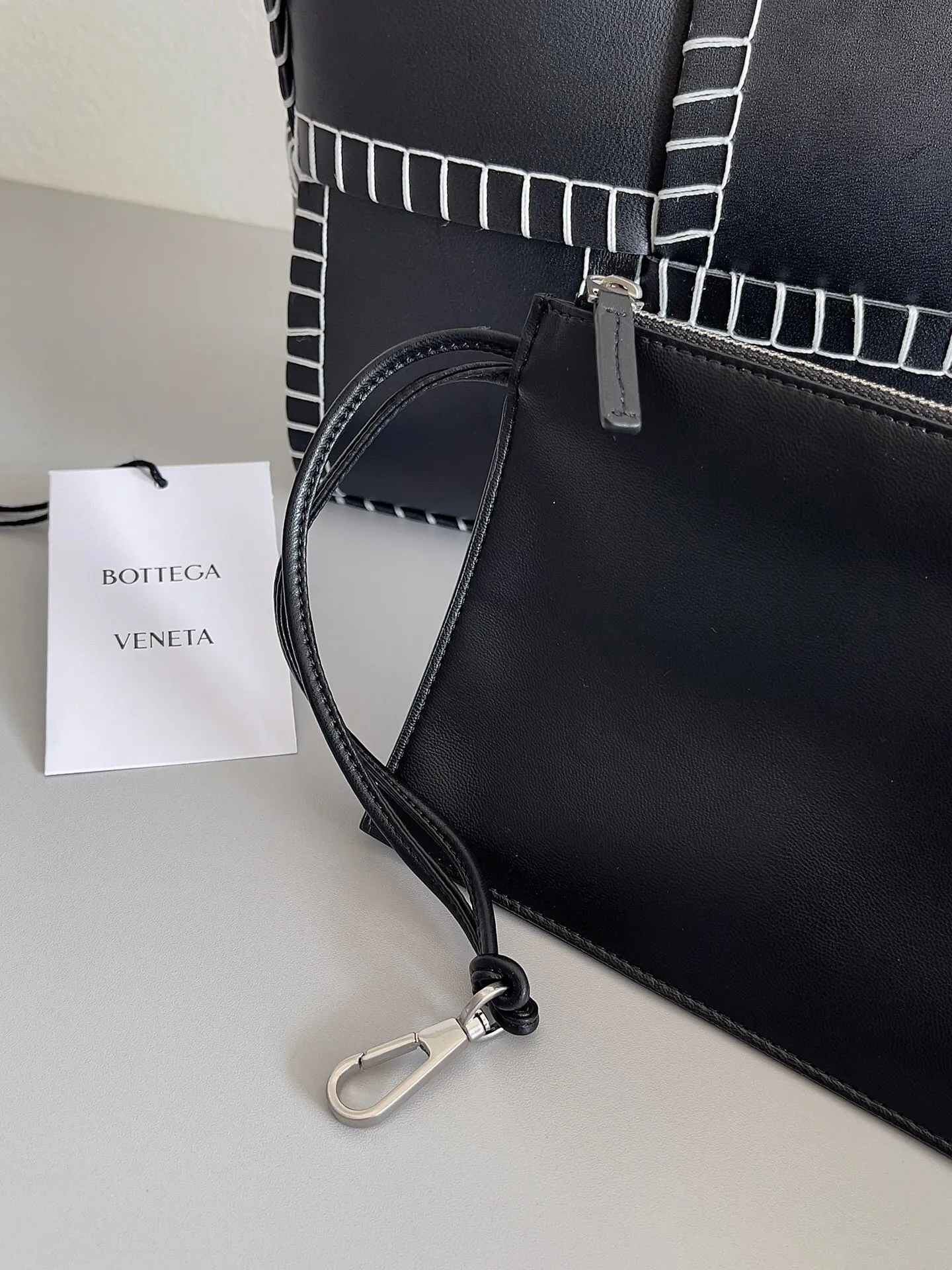 All categories 💚 Authentic bags 💚 BV 2025 new style 𝗕𝗼𝘁𝘁𝗲𝗴𝗮 𝗩𝗲𝗻𝗲𝘁𝗮 Tote bag